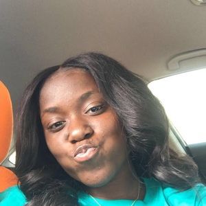 Meet your Posher, Alexis